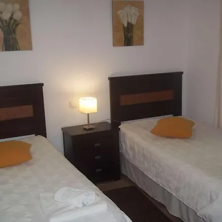 Yaiza Sleeps 6 Pool Wifi Villa
