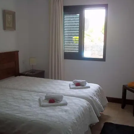 Villa Yaiza Sleeps 6 Pool Wifi