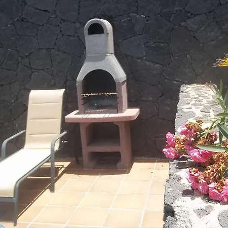 Yaiza Sleeps 6 Pool Wifi Villa Yaiza
